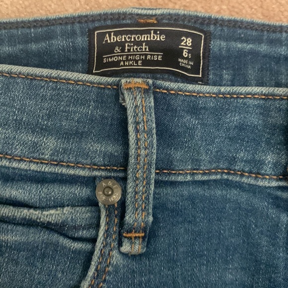 SOLD A&F Simone High Rise Ankle - Picture 2 of 3